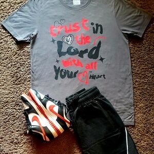 Trust in the Lord graphic tee